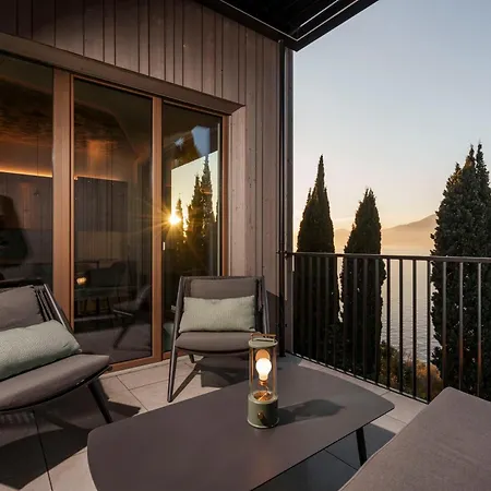 Inessa Exclusive Apartment